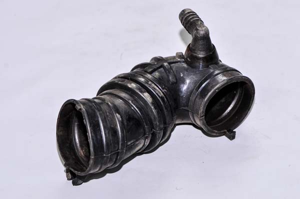 VECTRA B HAVA FİLİTRE HORTUMU X20XEV